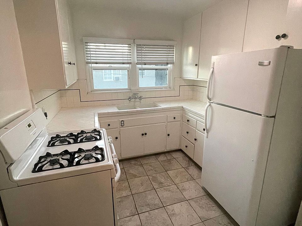 1st image of 223 Belmont Ave #8