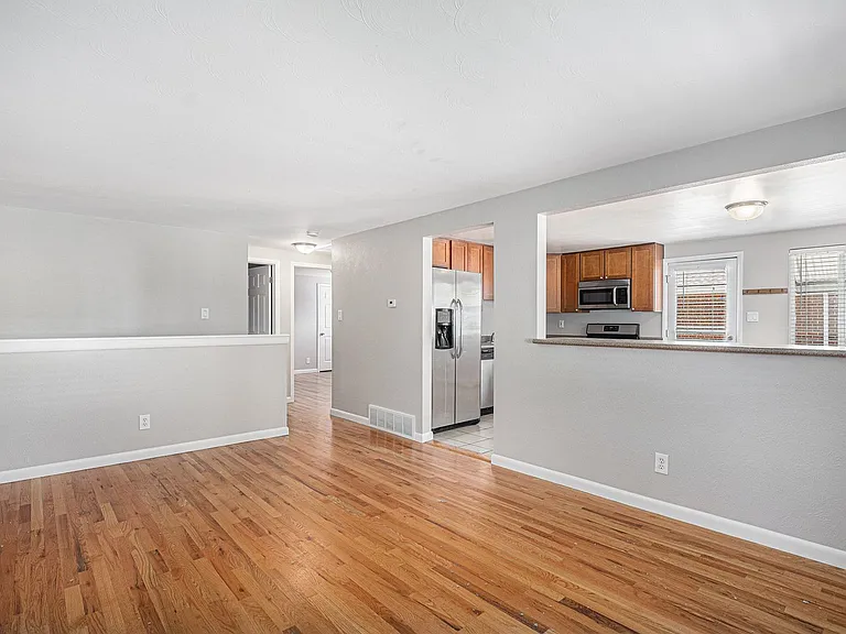 4132 N Zuni St — Photo 2