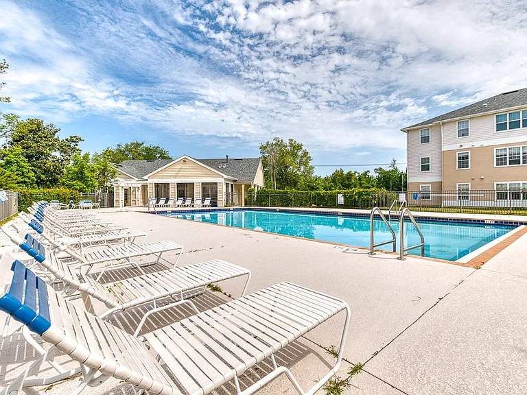 Siena Gardens Apartments — Photo 4