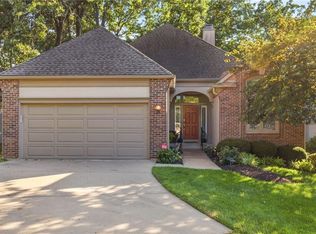 8801 W 142nd St, Overland Park, KS 66221