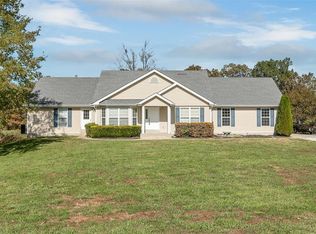 45 Westgate Ln, Troy, MO 63379