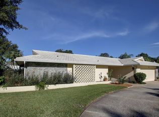 214 Orangewood Ln, Largo, FL 33770