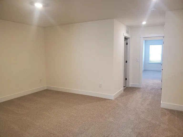 474 Clark Creek Ln — Photo 6