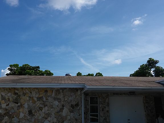 2nd image of 11341 NW 40th Pl