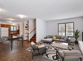 942 15th Ave SE APT 4, Minneapolis, MN 55414