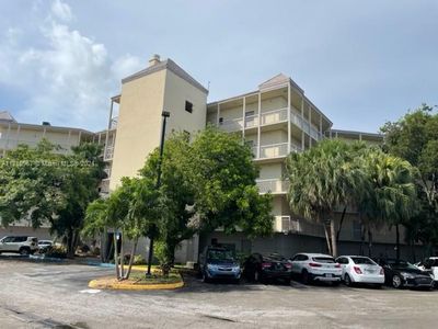 8290 Lake Dr APT 517, Doral, FL, 33166