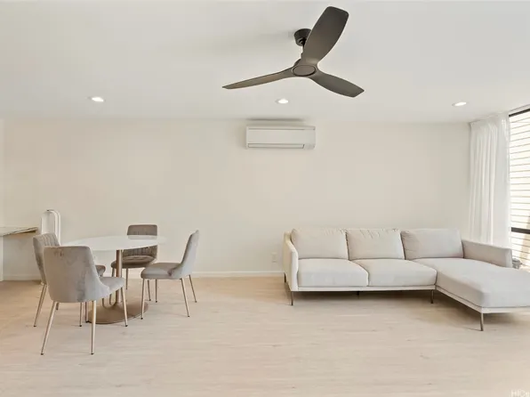 6770 Hawaii Kai Dr APT 26, Honolulu, HI 96825