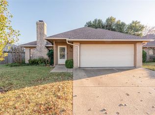 1905 Ashley Dr, Fort Worth, TX 76134