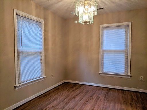 4th image of 257 Lake Caroline Dr