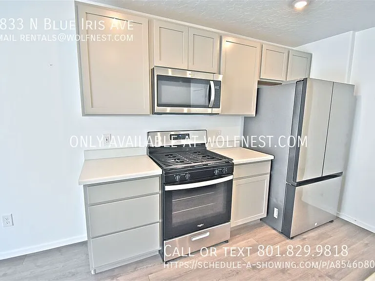 1833 N Blue Iris Ave — Photo 11