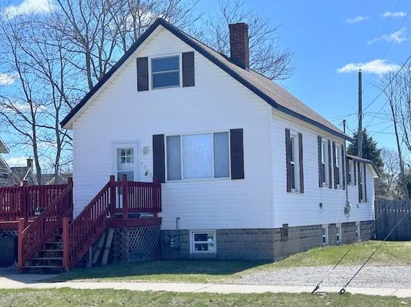 1008 S 3rd Ave, Alpena, MI 49707
