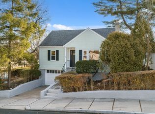 145 Pine Grove Ave, Lynn, MA 01904