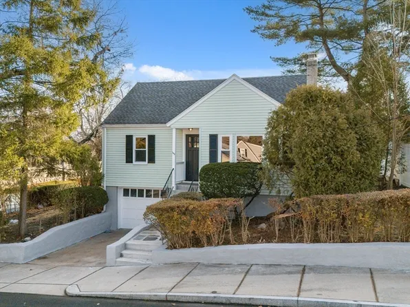 145 Pine Grove Ave, Lynn, MA 01904