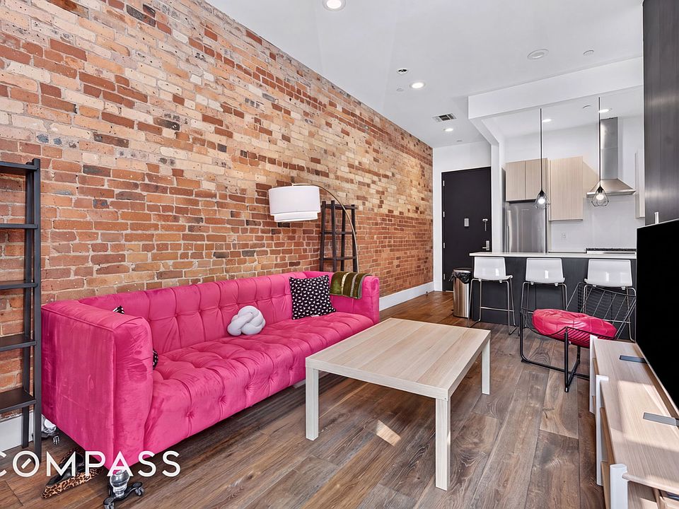 1st image of 923 Bedford Ave #2F
