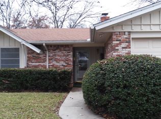2011 9th St, Brownwood, TX 76801
