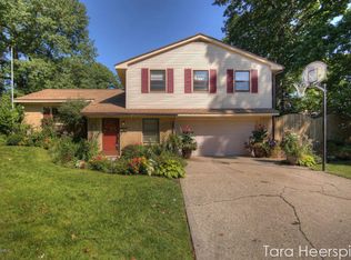 955 Washtenaw St NE, Grand Rapids, MI