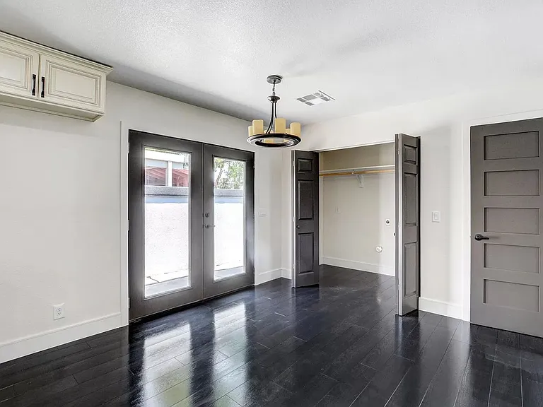 360 Vandalia St — Photo 10