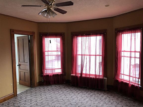 2nd image of 83 N Main St APT 2