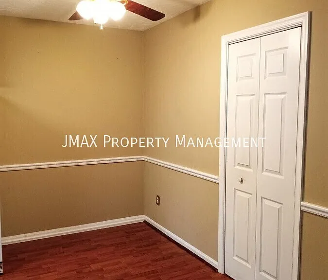 2679 Beverly Blvd SW — Photo 4