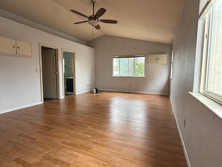 2625 Fiedler Way — Photo 30