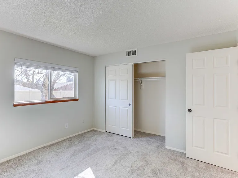Dover Commons Apartments — Photo 45