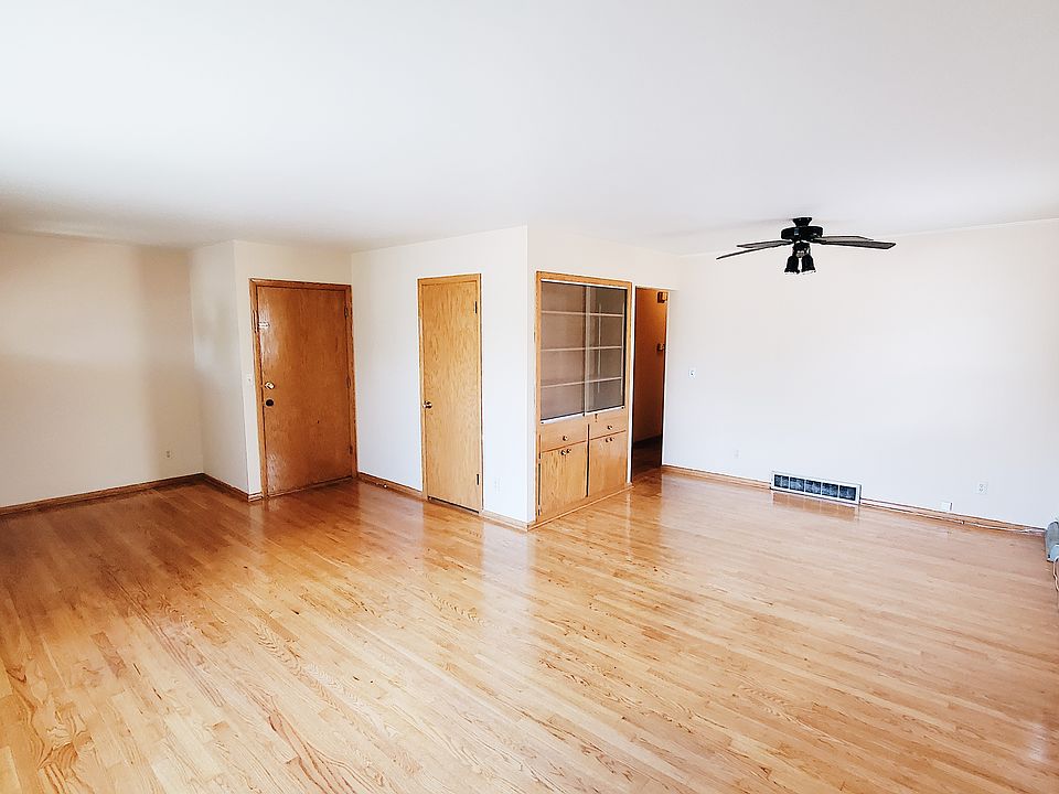 1st image of 7417 W Burleigh St Unit A