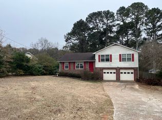 107 Meadowland Trl, Lagrange, GA 30240