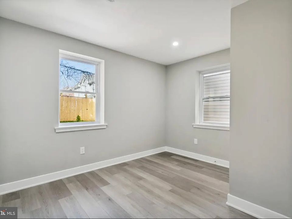 1st image of 1722 N Marshall St Floor 2