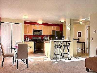 3rd image of 300 10th Ave Unit B410