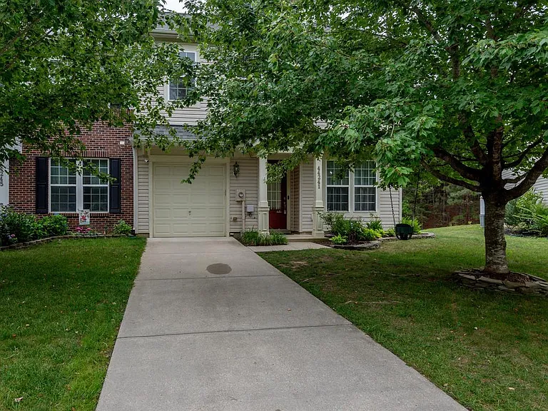 44241 Beaver Creek Dr — Photo 2