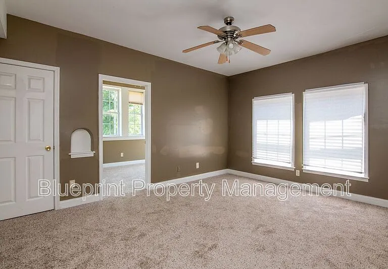 1720 Cullman Ave #3 — Photo 1