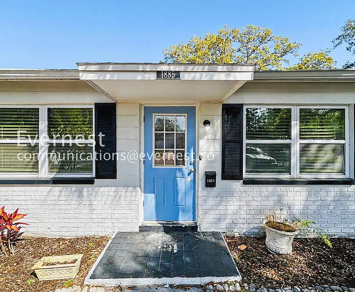 1885 Shore Acres Blvd NE — Photo 2