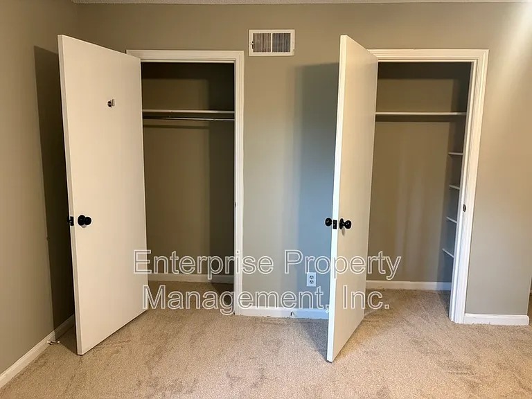2266 Montego Dr — Photo 31