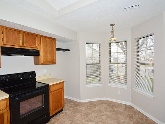 5th image of 1540 Park Vista Ct