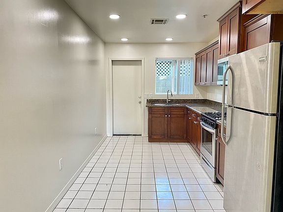 3rd image of 4607 N 12th Ave APT 2
