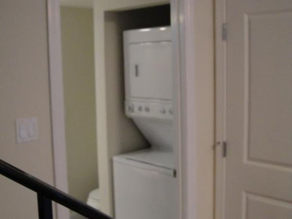 5th image of 34 Sussex St #3