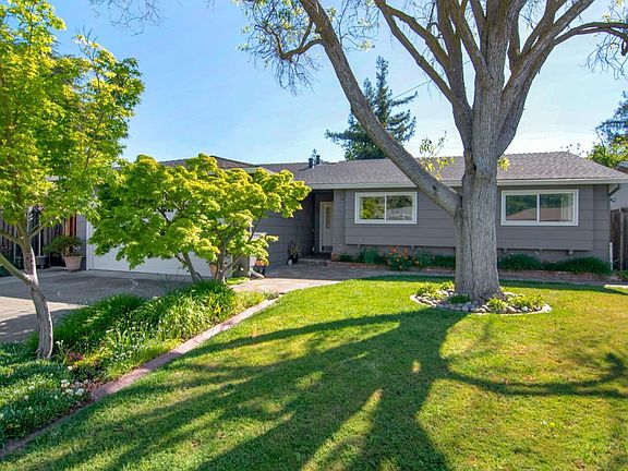 2nd image of 636 Louise Ct