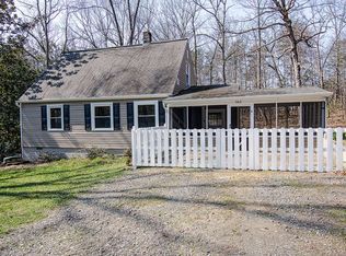 402 Swan Dr, Winston Salem, NC 27106