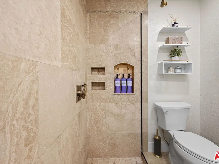 3260 N Avenida San Gabriel Rd — Photo 40