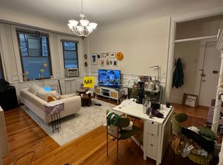 366 Commonwealth Ave #2D, Boston, MA 02115