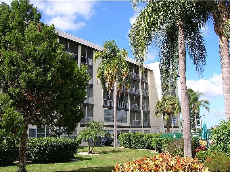 1st image of 3991 Lake Bayshore Dr