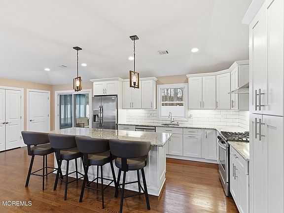 5th image of 749 Hardean Road