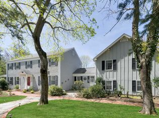 38 Maple Rd, Setauket, NY 11733