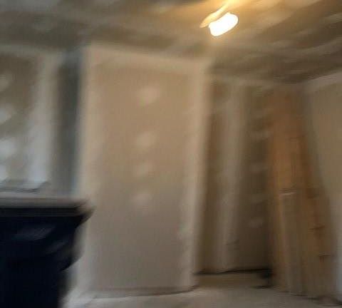 4th image of 322 Trenton Ave