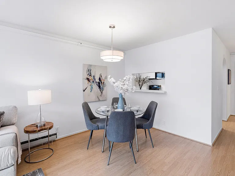 320 Peninsula Ave #316 — Photo 5