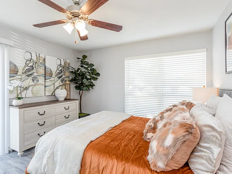 Casa Verde Apartments — Photo 23