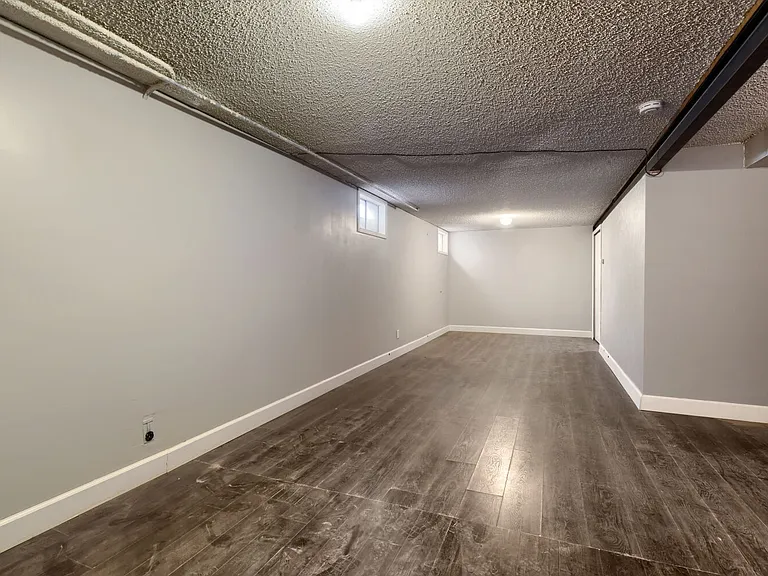 3006 Hudson St — Photo 6