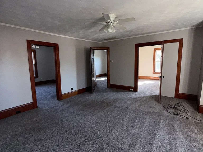 1344 S Green Rd — Photo 9