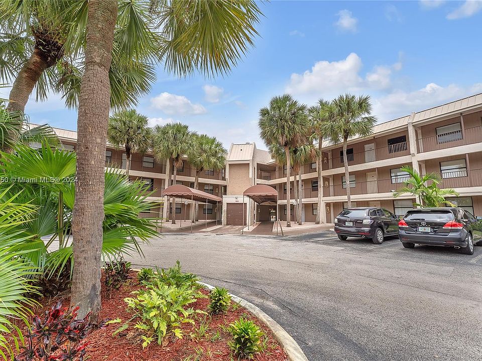 1st image of 8721 Shadowwood Blvd #208