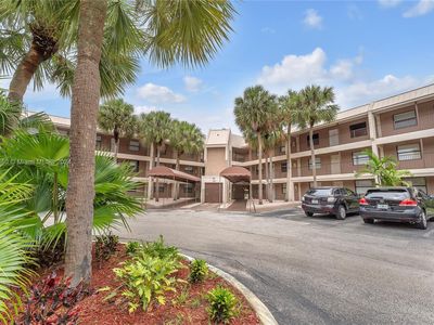 8721 Shadowwood Blvd #208, Pompano Beach, FL, 33071